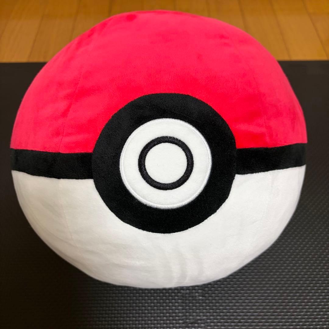 ポケモンボールぬいぐるみ 直径約30cm - メルカリ