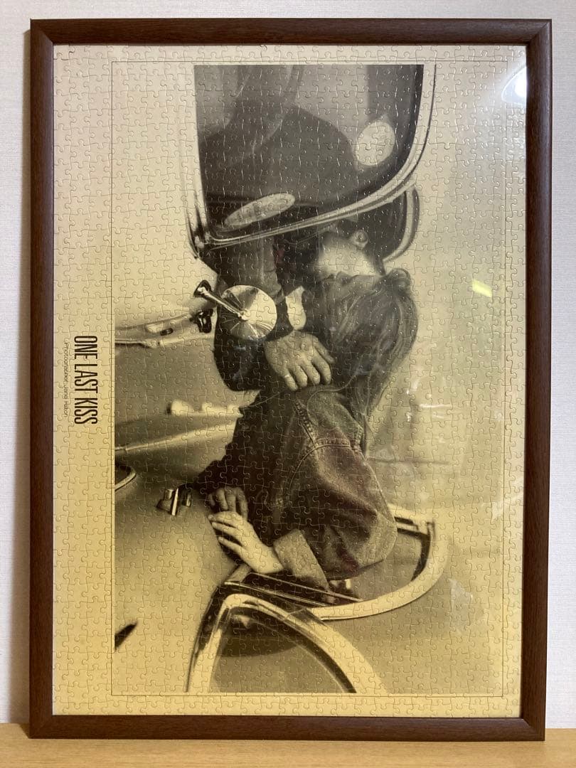 千P⑧ワンラストキス　ジグソーパズル55×76㎝写真Jane Hiltonセピア