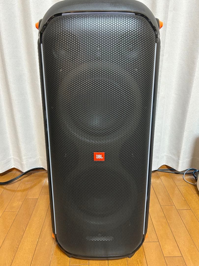 JBL PartyBox 710ワイヤレススピーカー JBL Partybox 710 | 800W のパワフルサウンドとライティング機能を