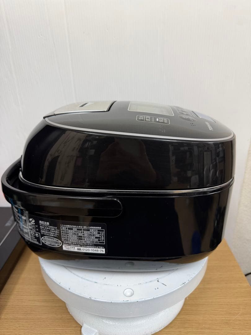 東芝 真空圧力IH炊飯器 RC-10VQM（1.0L）2018年製