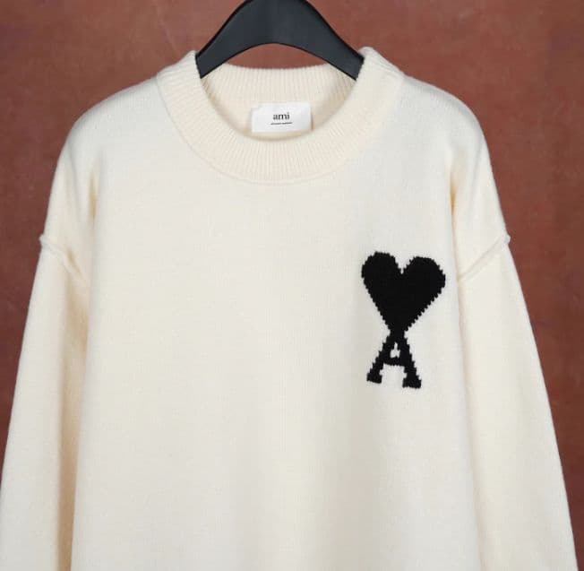 AMI PARIS ハート刺繍 セーター 男女兼用 m22 - メルカリ