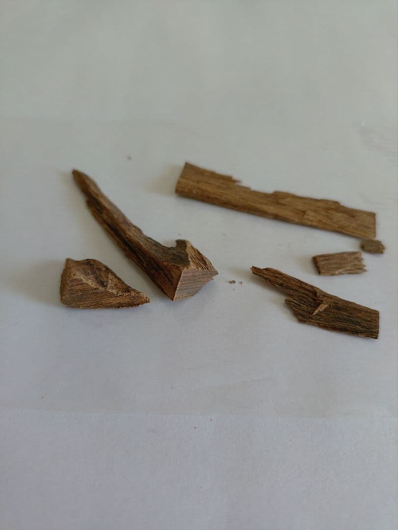 古渡命銘木　眞那賀　1.57g 1点物 沈香　香木　お香 [ウ 眞那賀]