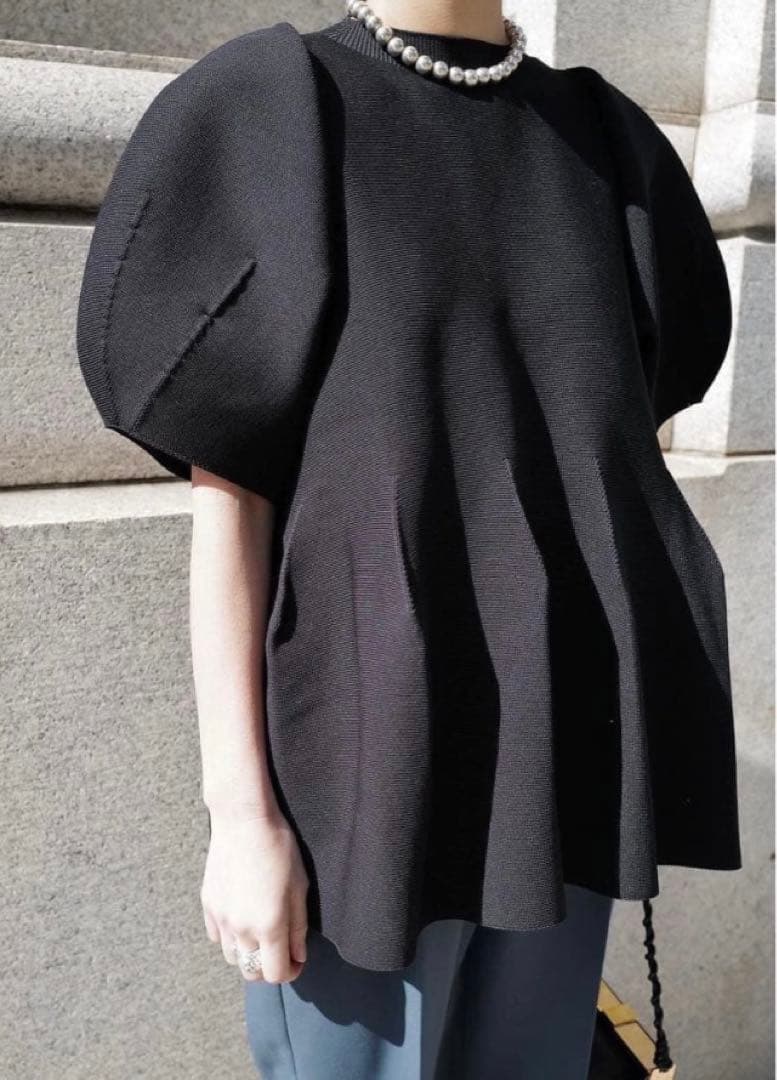 ほぼ新品 machatt マチャット ホールガーメントフォルムニット