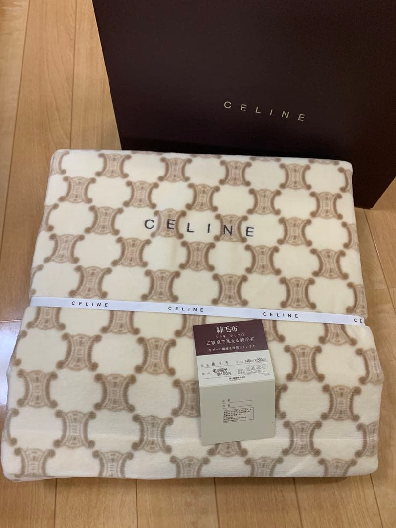 新品 未使用 CELINE セリーヌ 綿毛布 マカダム柄 クリーム色 - メルカリ