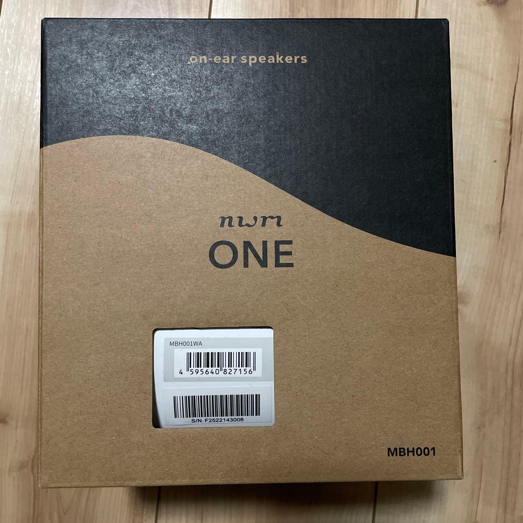nwm ONE ヌームワン　MBH001 ブルートゥースヘッドホン nwm(ヌーム) ONE ライトグレイ MBH001WA