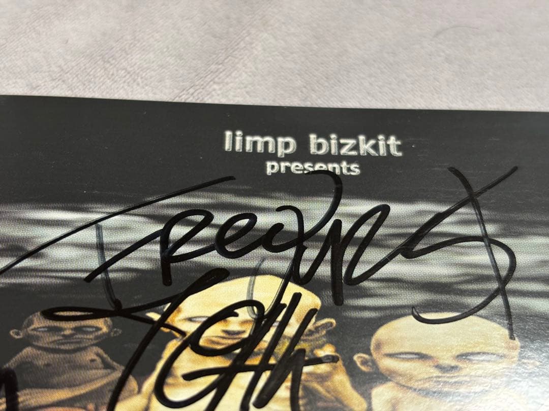 レア リンプ・ビズキットサインCD Limp Bizkit - メルカリ