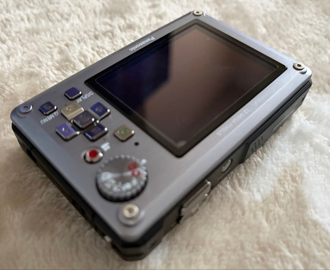 Panasonic LUMIX DMC-FT1 シルバー 交換用リチウム電池有 - メルカリ