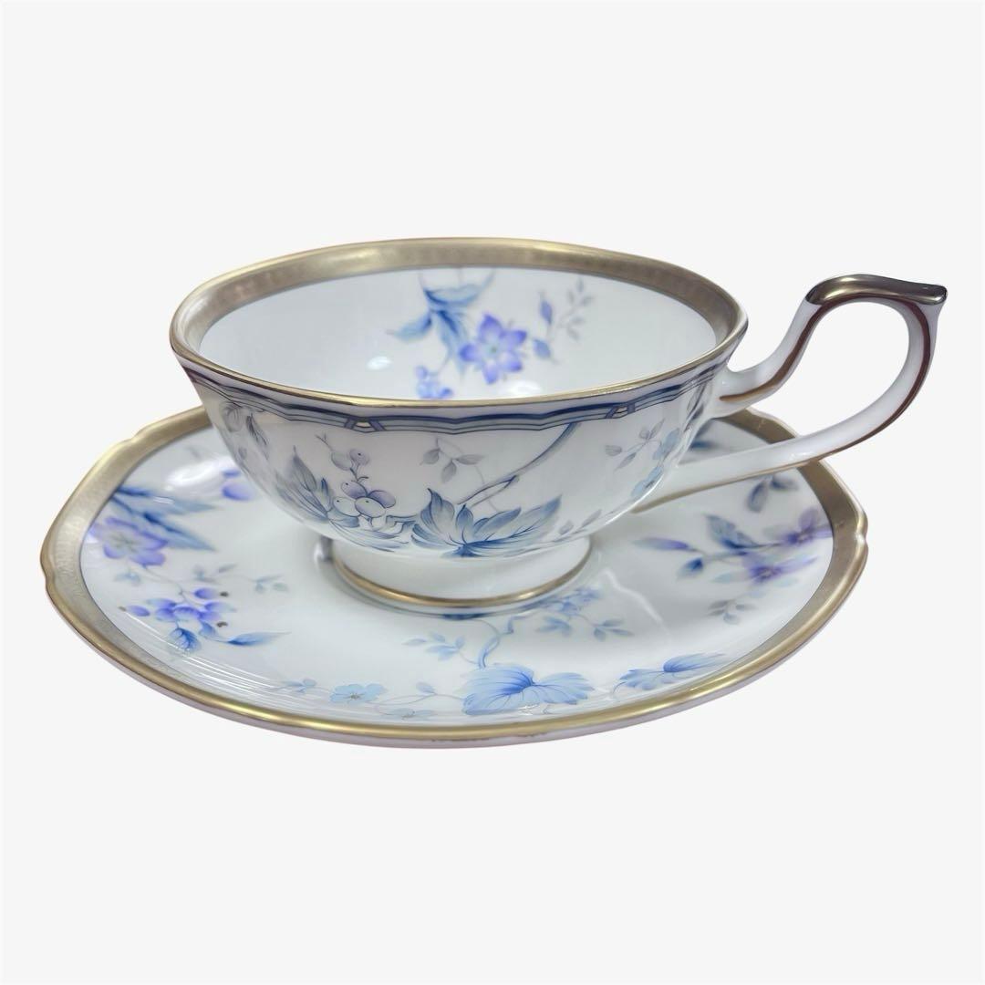 HOYA 青と白の花柄 ティーカップとソーサーセット - メルカリ