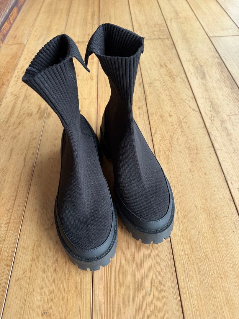 emmi 黒 ニットブーツ 厚底 - メルカリ