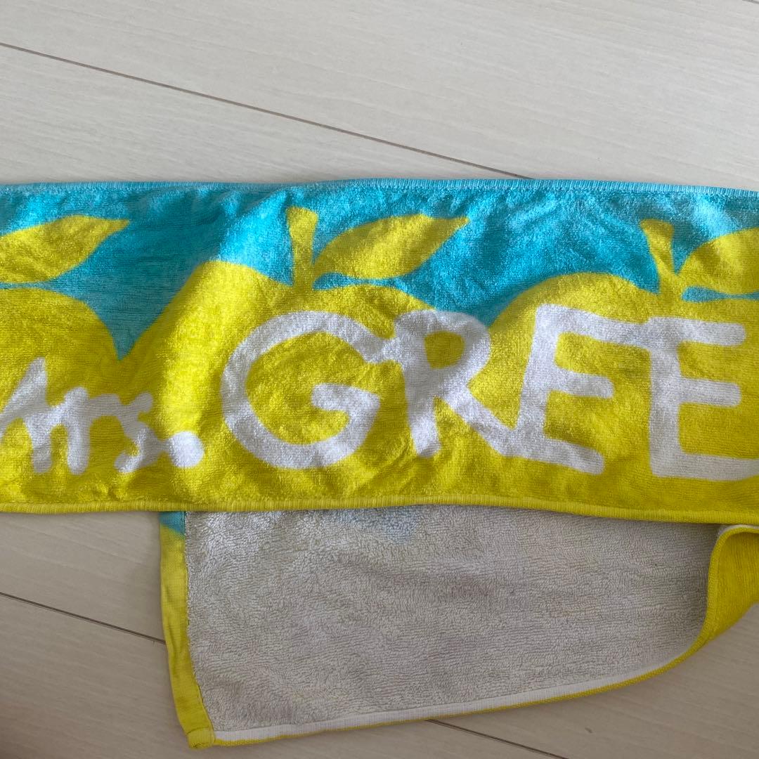 ミセスグリーンアップル かじかじタオル - メルカリ