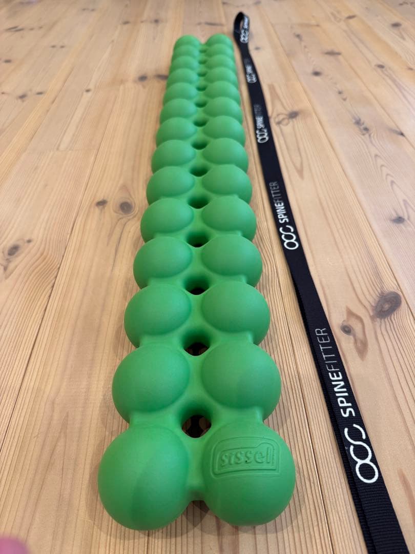 SPINEFITTER Balanced Body グリーン Back Stretcher Device - Sissel Spinefitter - Back Stretcher Roller