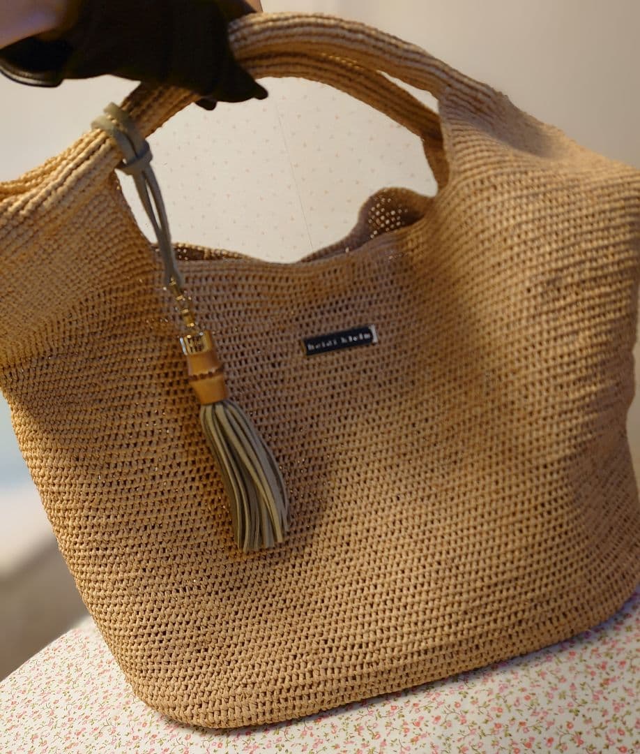 heidi klein ラフィアかごバッグ タッセル付き - メルカリ