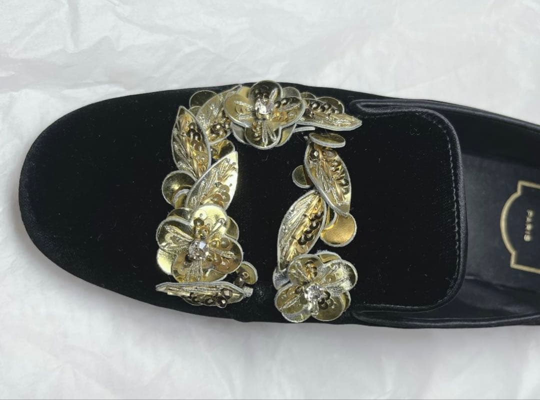 美品✨ロジェヴィヴィエ　ベルベットフラットシューズ　モチーフ　23〜23.5cm