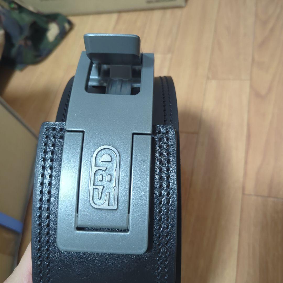 SBD パワーリフティング　ベルト 13mm サイズM正規品美品半年全新护膝付き パワーリフティングベルト13mm | SBD Apparel Japan
