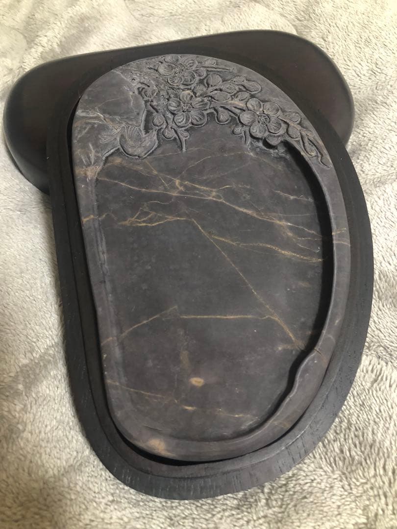 すずり 端溪硯 老坑 水巖 大西洞 金綫 五彩釘 書道用品 端渓硯 文房四寶 端渓硯 老坑 約5吋 蚣蝮硯 120×73×20mm 一点物 すずり : 書道用品 緑風