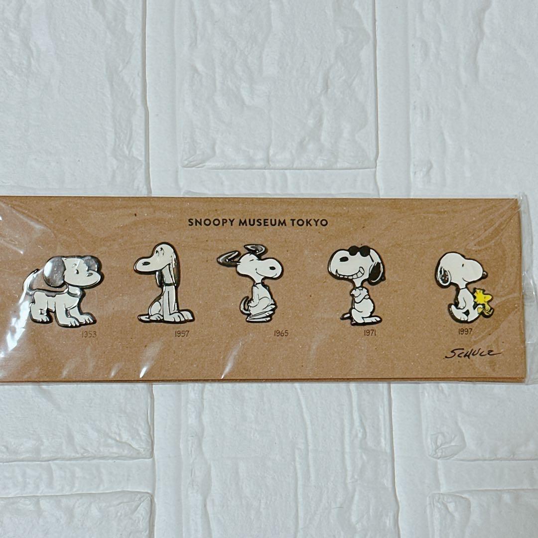 スヌーピーミュージアム限定 ピンズセット(モニュメント) - メルカリ