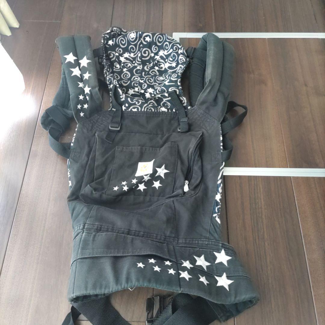 エルゴベビー 抱っこひも 星柄 黒 - メルカリ