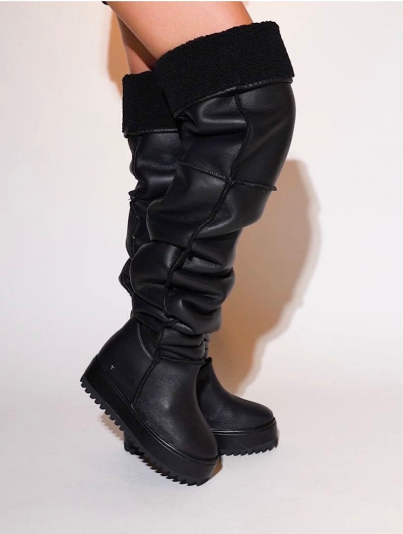 YELLO JACOB LONG BOOTS Mサイズ ムートン風ブーツ レア - メルカリ