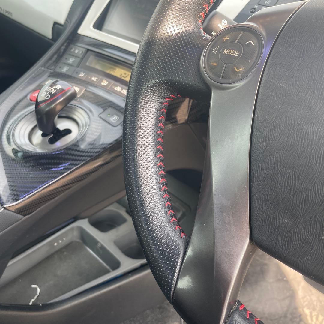 トヨタプリウスZVW30 GSグレード ステリング ホイール レッドステッチ