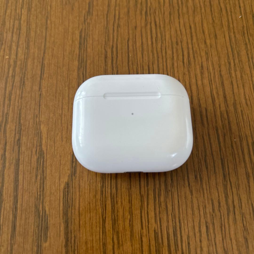 AirPods代3世代本体 Apple AirPods 第3世代 MME73J/A 価格比較 - 価格.com