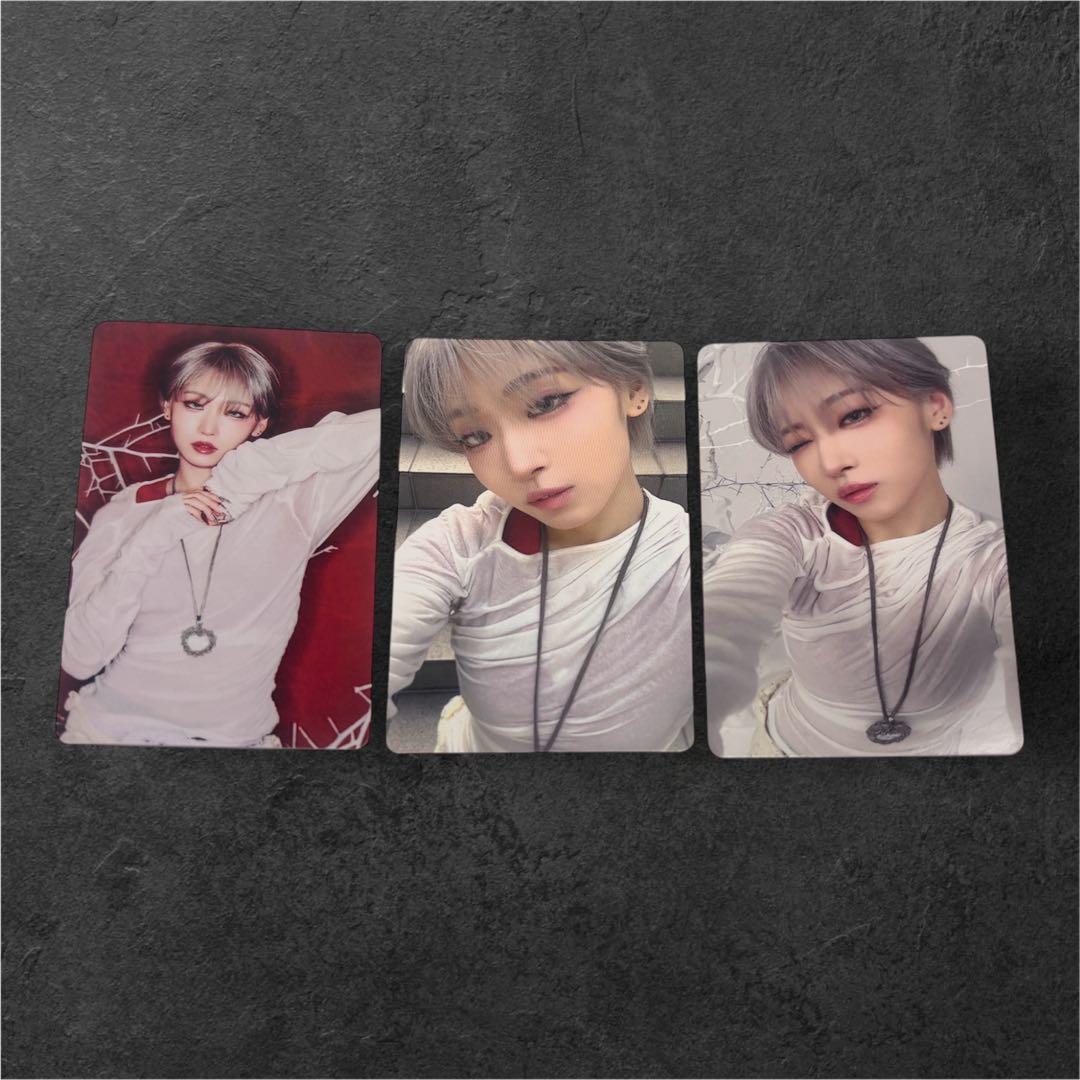 HANA ジス トレカ JISOO 3枚セット ROSE トレーディングカード - メルカリ