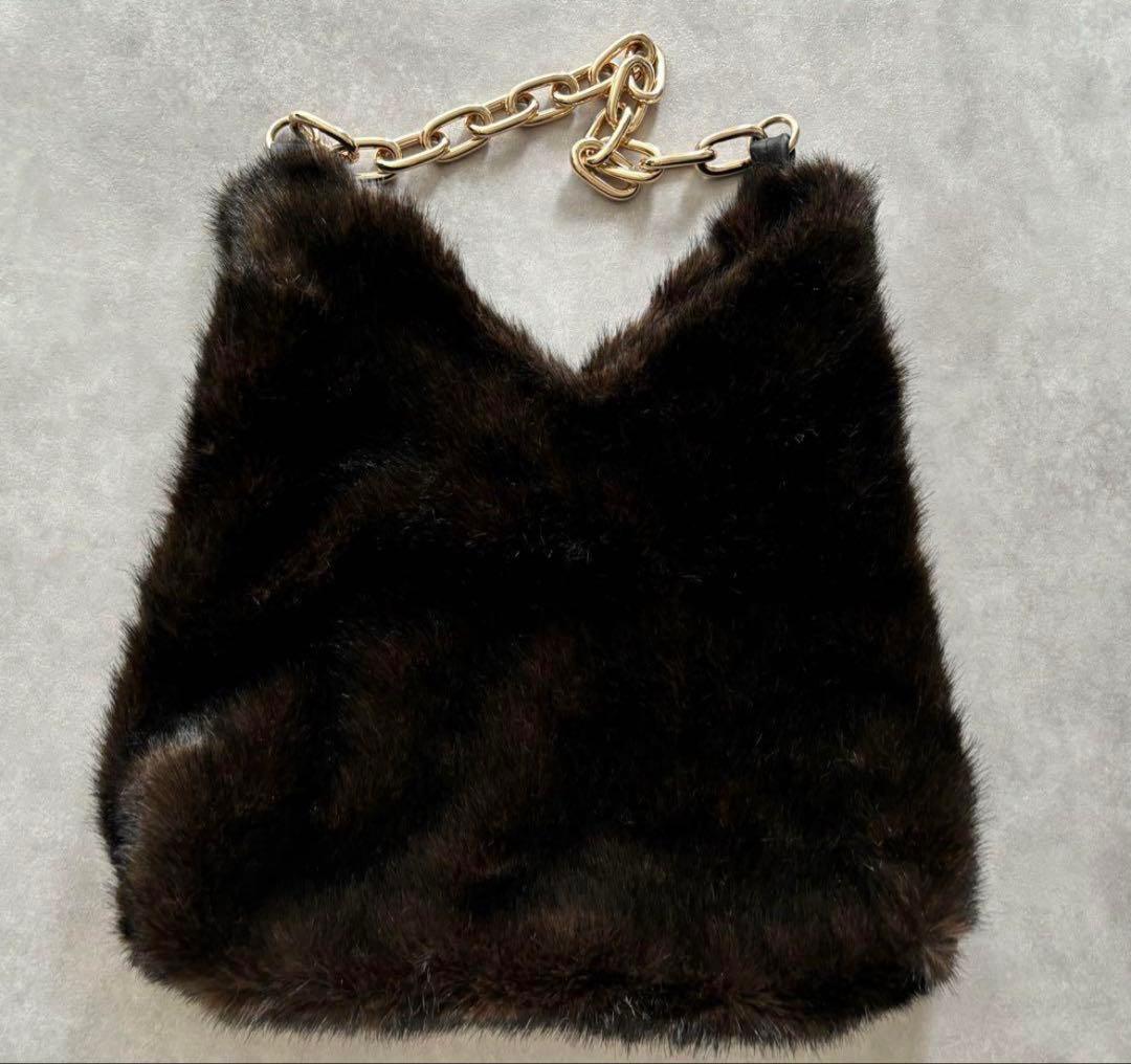 A POINT ETC/アーポワンウテセ フェイクファーバッグ - メルカリ