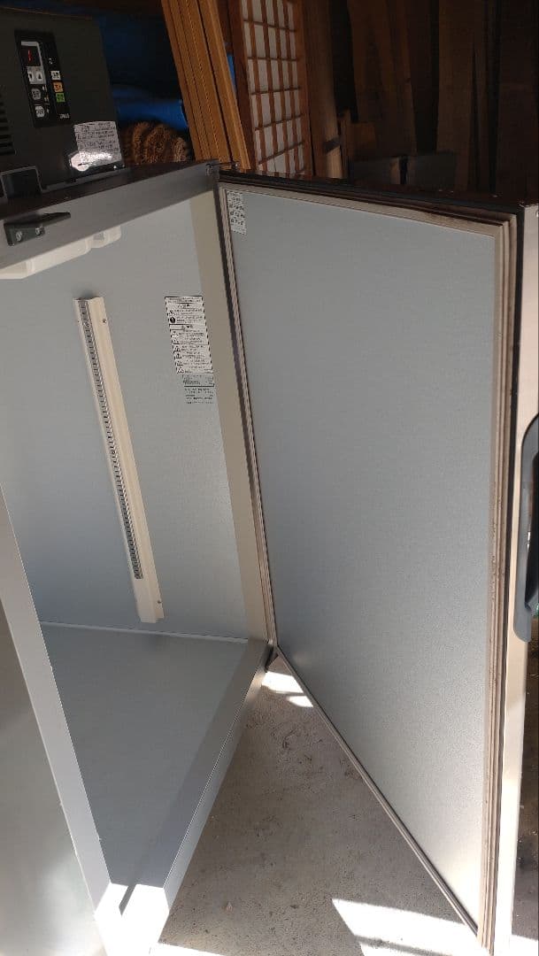 玄米・野菜保冷庫 玄米30キロ10袋保管可能 RZ-DH10KRH