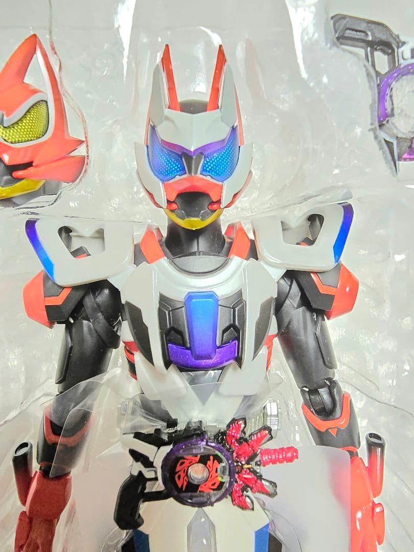 S.H.Figuarts 仮面ライダーギーツ　レーザーブーストフォーム&ジーン