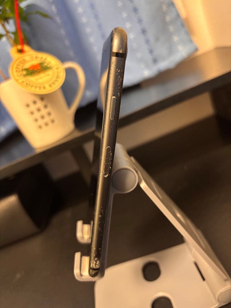 エモい写真に】iPhone 8 64GB /SIMフリー /初期化・探すオフ済 - メルカリ