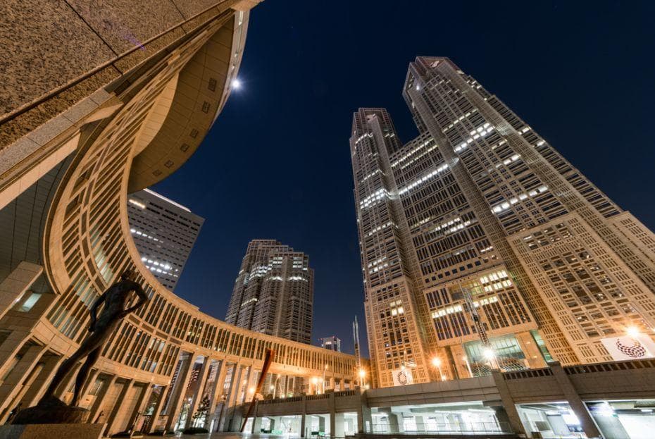 超広角 ペンタックス用　SIGMA 8-16mm F4.5-5.6 DC HSM