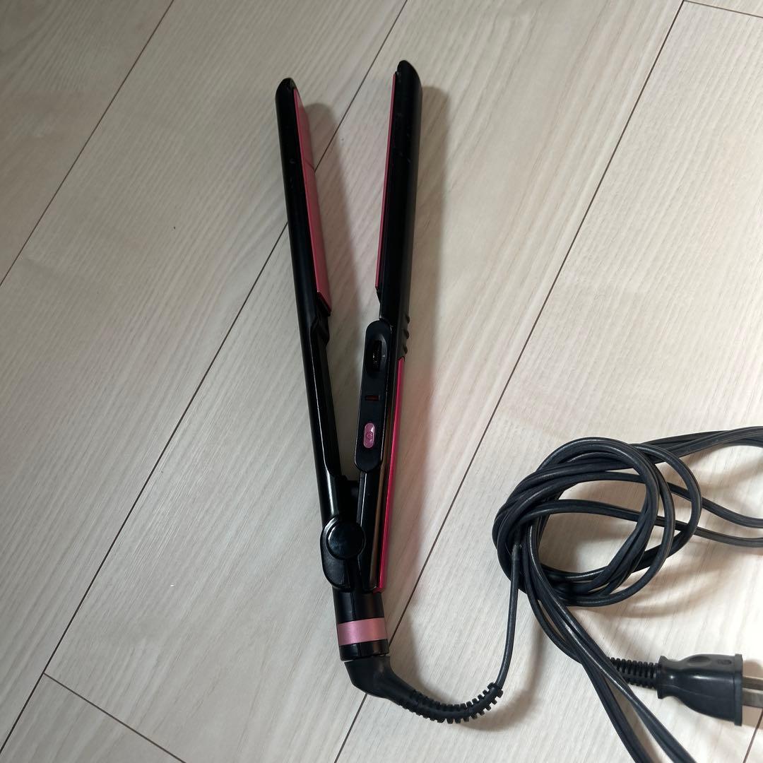 セラミックストレートヘアアイロン ブラック/ピンク - メルカリ