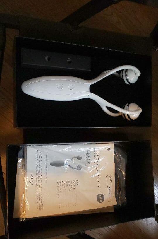 ルルド フェイスローラー AX-KXL5250WH 【国内・海外兼用 AC100-240V】フェイスメイクローラー