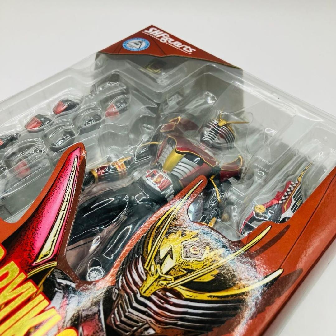 【新品未開封】S.H.Figuarts 仮面ライダー龍騎サバイブ BANDAI