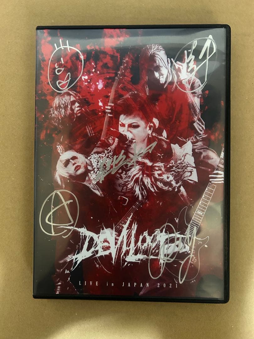 激レア】サイン入りDEVILOOF「LIVE in JAPAN」 - メルカリ