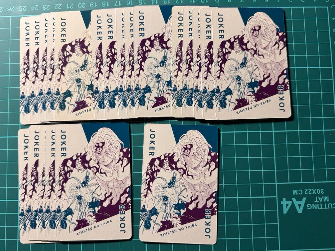 鬼滅の刃 原画展 トランプ 鬼舞辻無惨 21枚 週末値下げ】鬼滅の刃 原画展 トランプ 鬼 黒死牟 2枚 セット - メルカリ