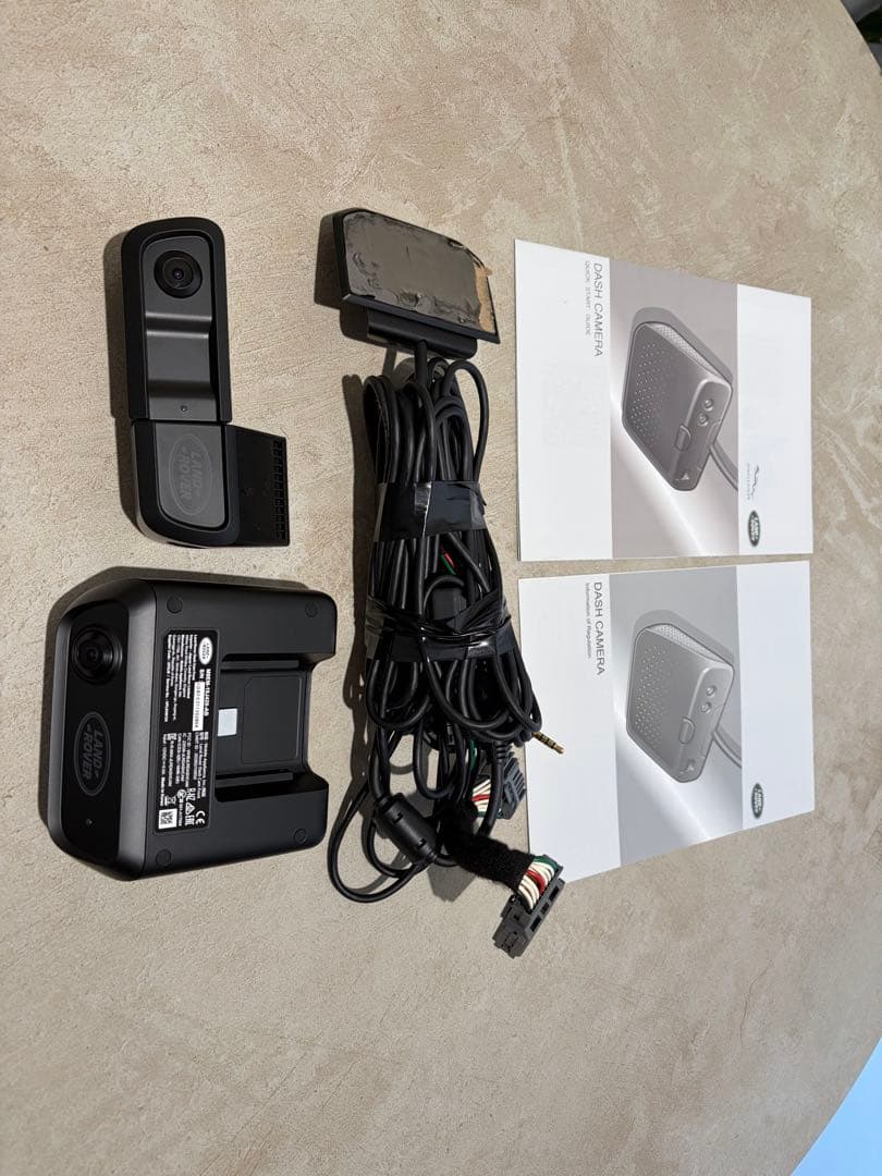 ランドローバー 前後ドライブレコーダー 純正 中古 美品 ランドローバー純正 前後ドライブレコーダー - メルカリ