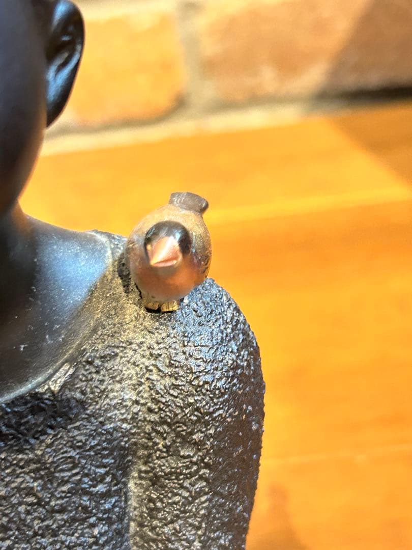 金工師 板保次作 銅製 「おすまし」 ブロンズ像 - メルカリ