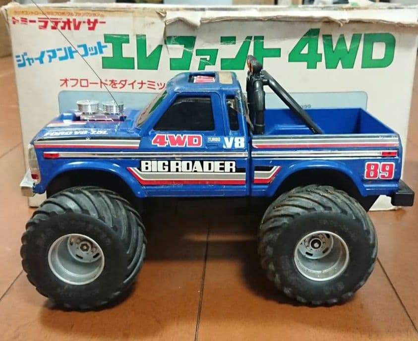 エレファント 4WD ラジコン - メルカリ