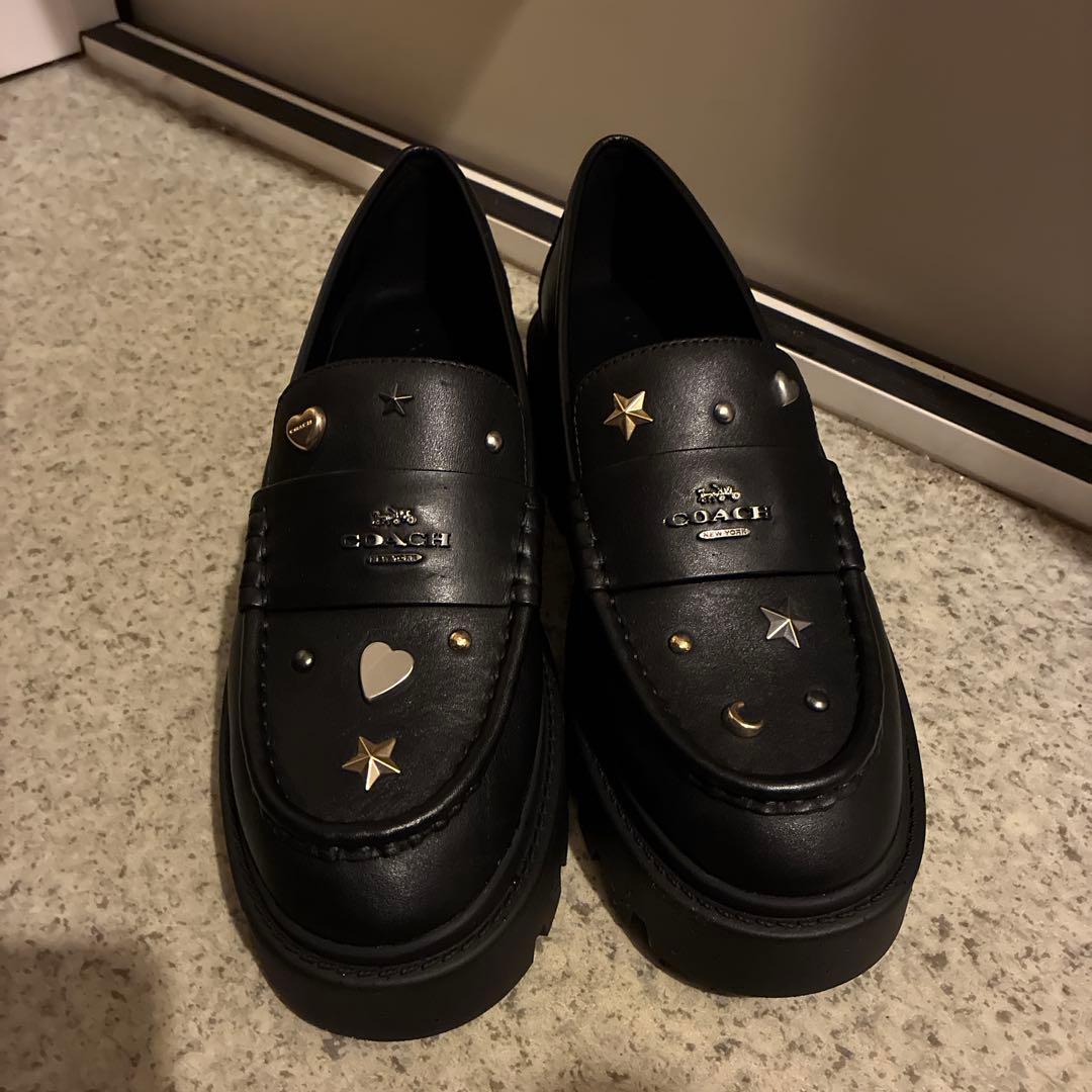 最終値下げ 表記8 サイズ25-25.5相当 COACH スタッズ付きローファー
