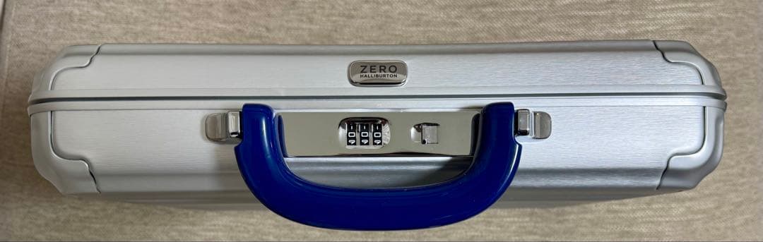 ゼロハリバートン アタッシュケース アルミ A4対応 9.5L 94211