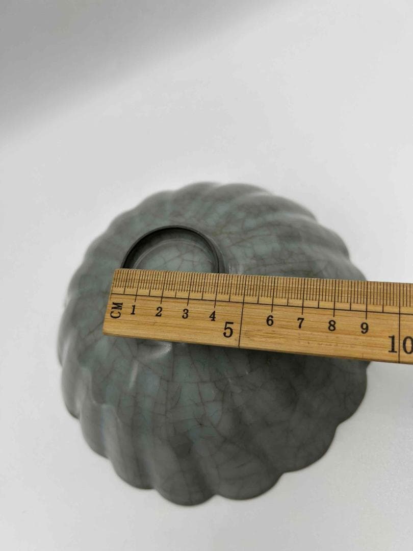 宋時代 青磁 汝官窯菊瓣碗 官汝窯碗 郊壇官