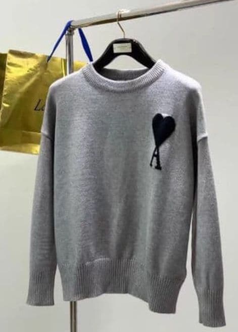 AMI PARIS グレー ハート刺繍 ニットセーター 男女兼用 M11 - メルカリ