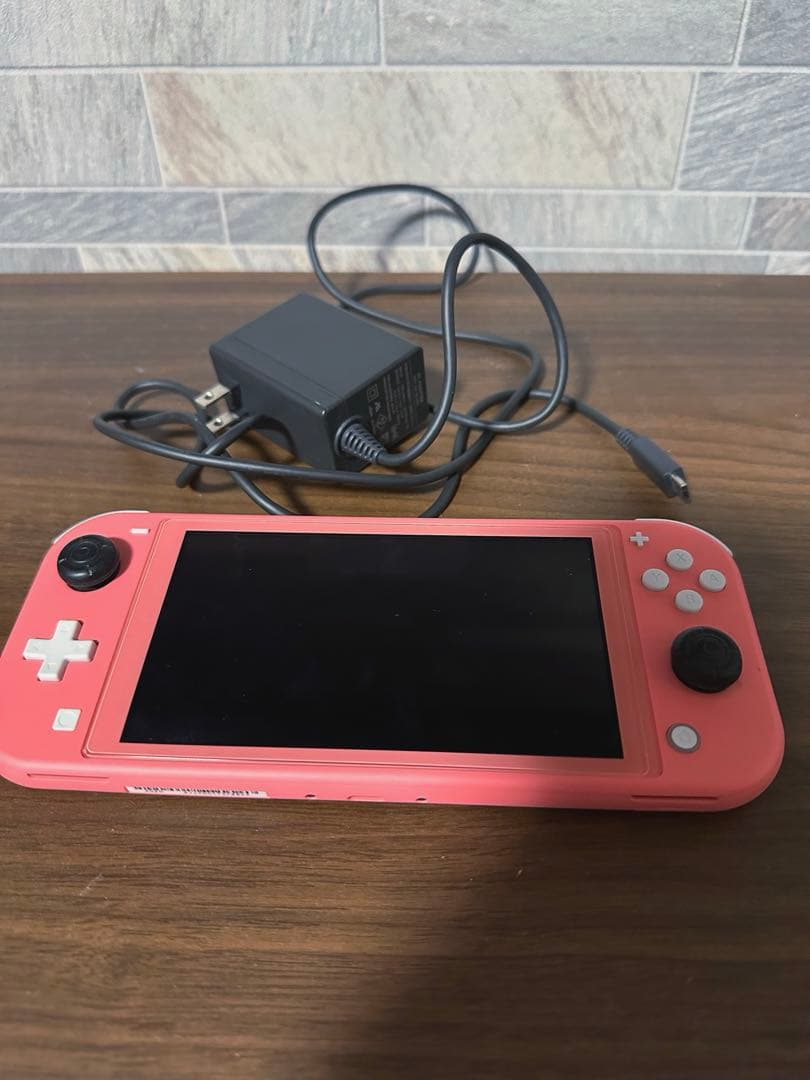 【動作確認済】Nintendo Switch Lite コーラル Amazon.co.jp: Nintendo Switch Lite コーラル : ゲーム