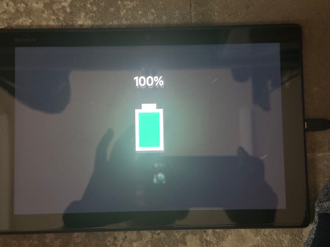 使用頻度少 SONY xperia Z4 動作確認OK ソニー 10.1インチの通販はau