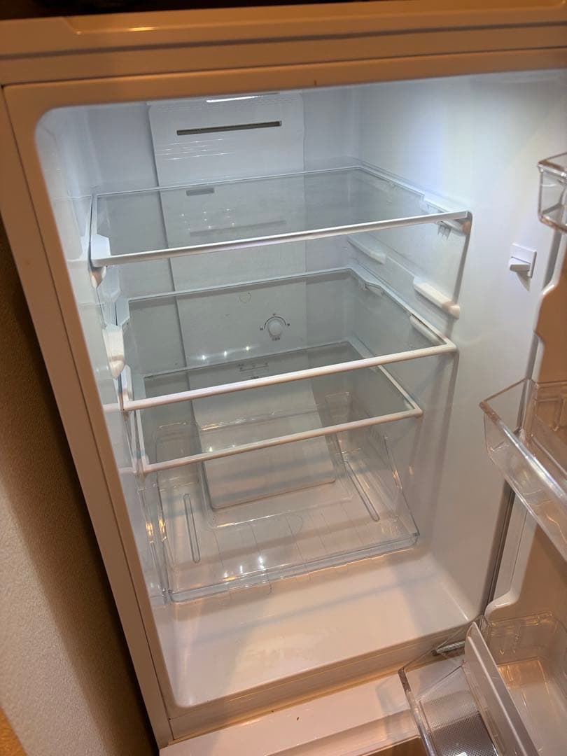 REFAGE 156L ホワイト冷蔵庫 3段棚付き - メルカリ