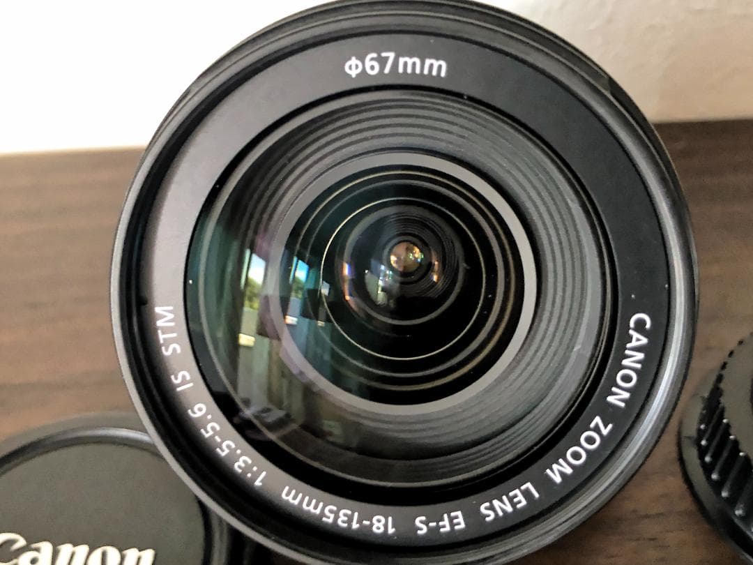 極上品 Canon EF-S 18-135mm f/3.5-5.6 IS STM
