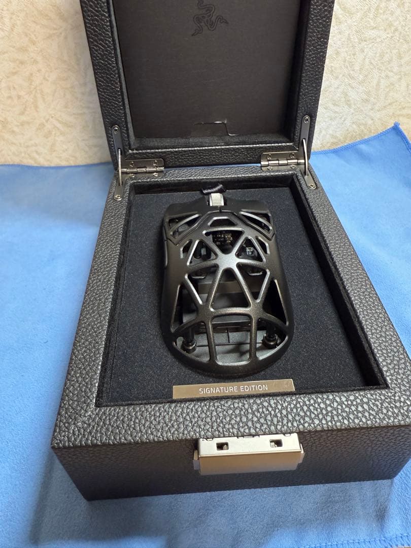 マウス・トラックボール Razer VIPER MINI Signature Edition ハイエンドワイヤレスゲーミングマウス – Razer Viper Mini Signature