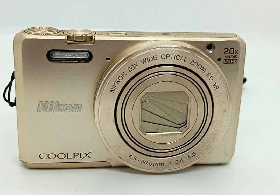 デジタルカメラ Nikon COOLPIX S7000 16.0MP 20xZoom Gold