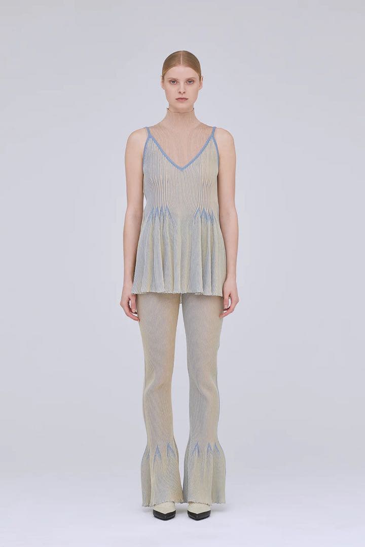 CFCL】HYPHA LUCENT CAMISOLE - メルカリ