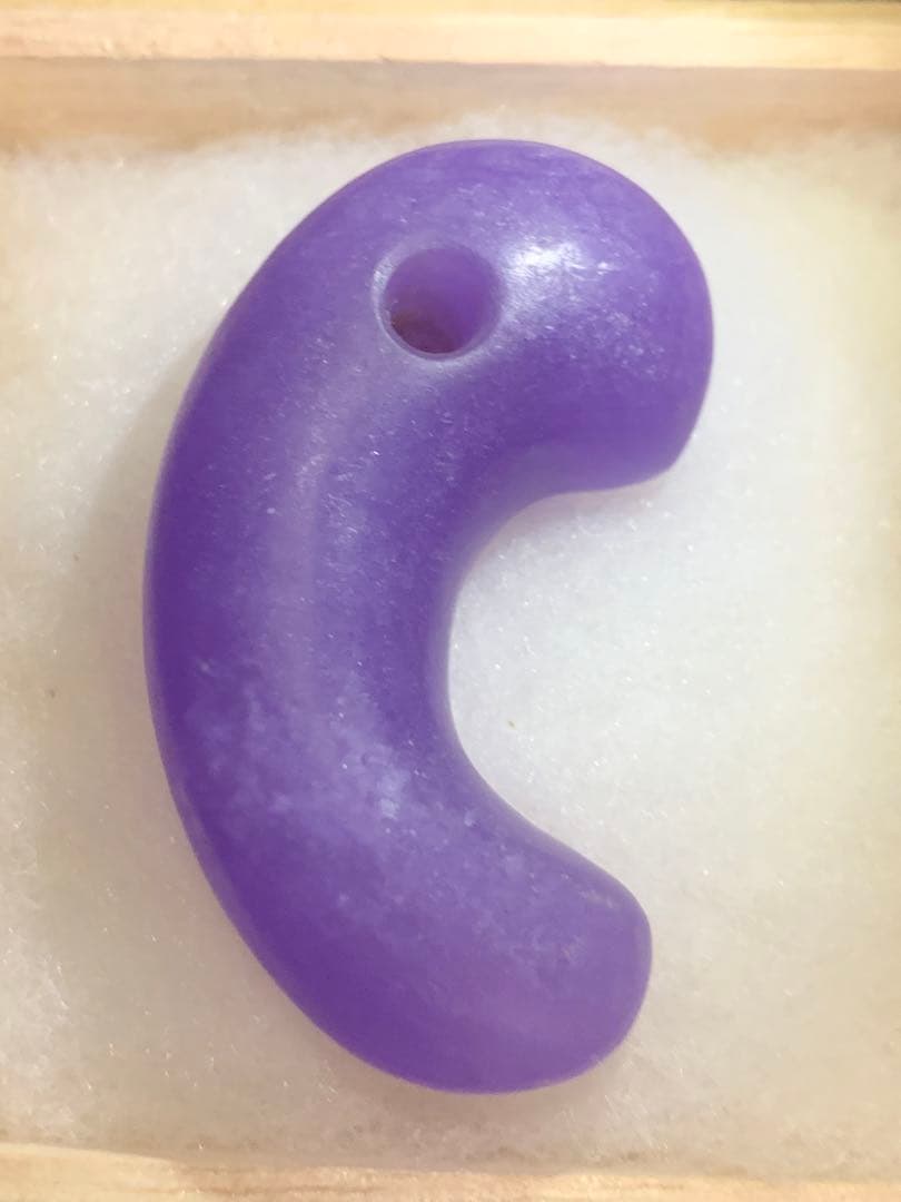 古墳期出土超ろうかん糸魚川紫翡翠勾玉ラベンダー翡翠縄文石器土器根付